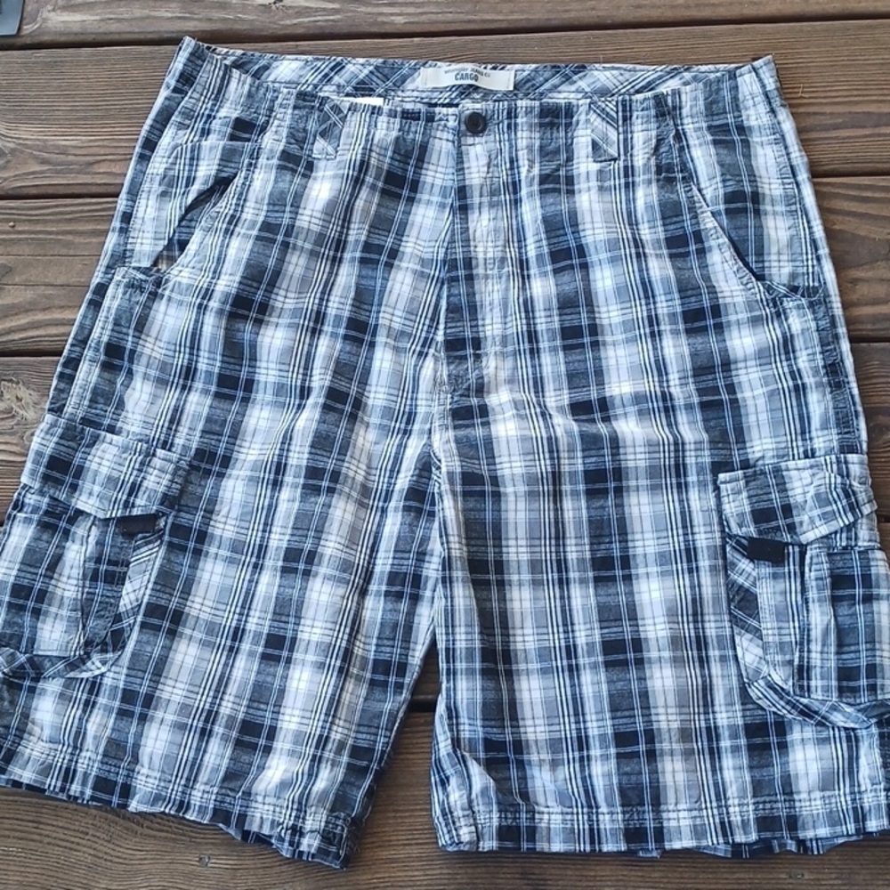 Wrangler Jeans Co men's cargo shorts size 38